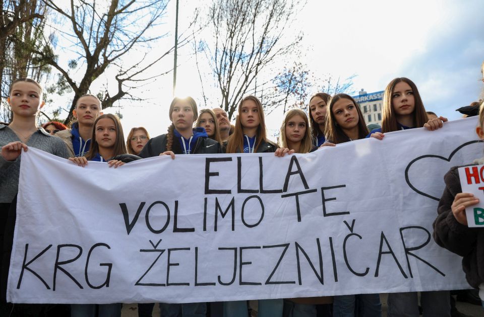Srednjoškolka kojoj je amputirana noga nakon tramvajske nesreće u Sarajevu probuđena iz kome