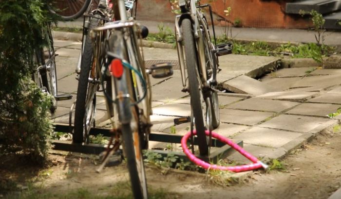 Biciklisti u Novom Sadu i dalje nedovoljno osvetljeni