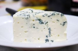 Norveški buđavi sir proglašen najboljim na svetu 
