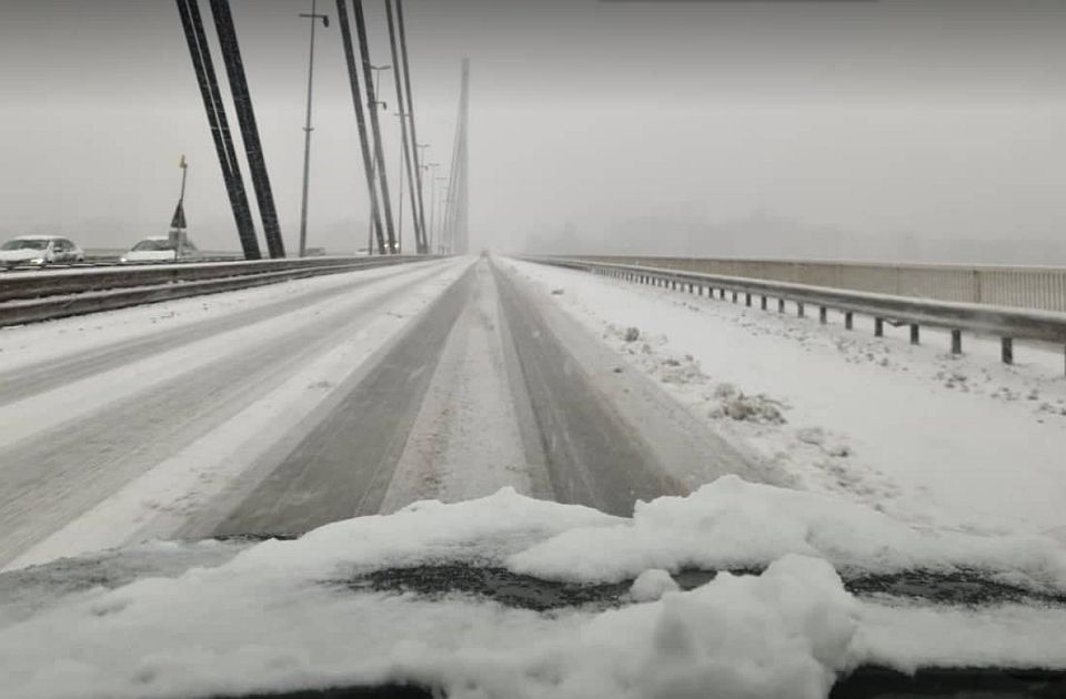 AMSS poziva na oprez zbog otapanja snega i leda