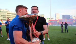 VIDEO, FOTO: Fudbaleri Vojvodine vratili trofej Kupa u Novi Sad, dočekalo ih više hiljada Novosađana