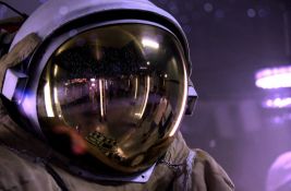 Bizaran ritual: Svi ruski astronauti pre odlaska u svemir piške na autobusku gumu