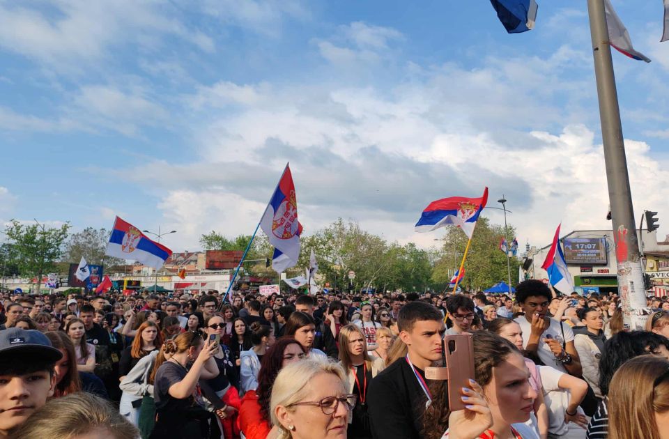 Kokot: Đaci ne smeju da ispaštaju zbog svega što se dešava u društvu