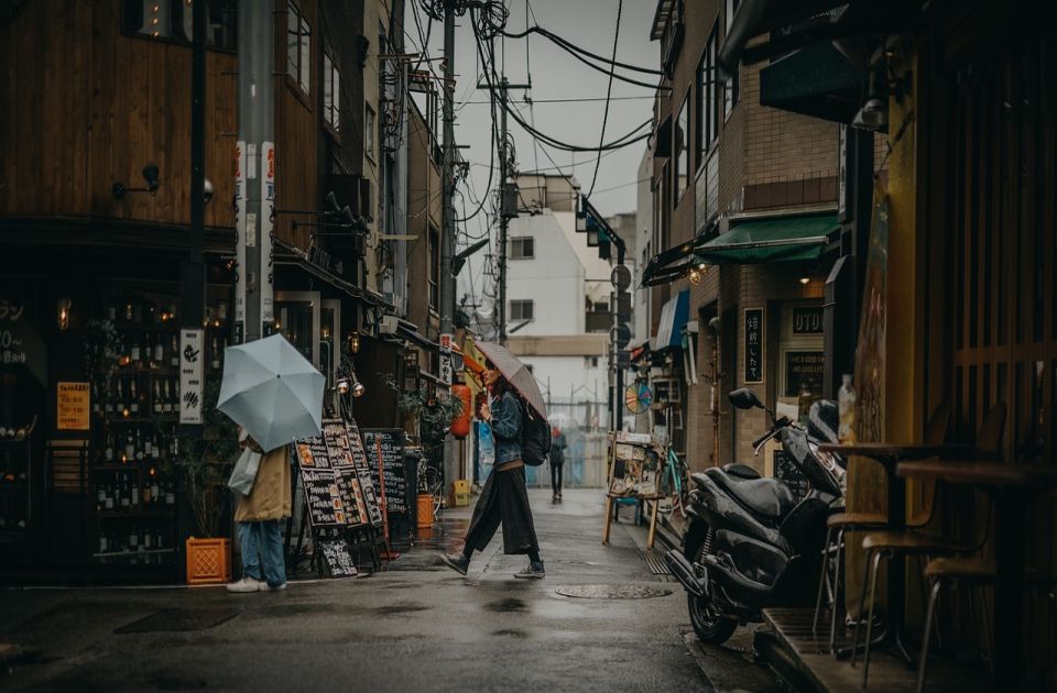 U Japanu uhapšen mladić: Čuvao deo skeleta svoje bivše devojke u stanu U Japanu uhapšen mladić: Čuvao deo skeleta svoje bivše devojke u stanu