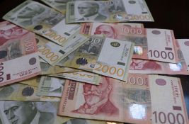 Prosečna plata u Novom Sadu iznad 700 evra, realna zarada 250 evra niža 