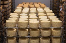Na Italijana palo 25.000 kolutova sira, svaki težak po 40 kilograma