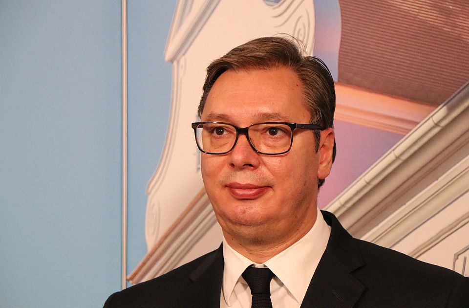 Vučić nakon navoda da je bio u bolnici: Dobro sam, idem u obilazak Srbije