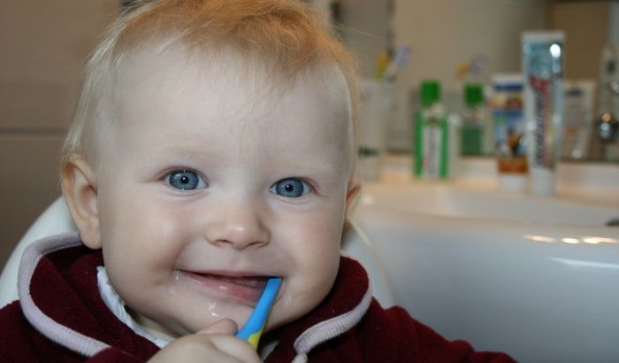 Svaka treća beba u Srbiji ima kvarne zube
