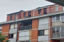 Odleteo deo krova na nadograđenom delu zgrade: Stanari upozoravali na opasnost 