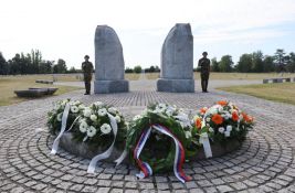 Povodom Dana ustanka Srbije protiv fašizma: Položeni venci na Spomen groblje oslobodilaca Novog Sada