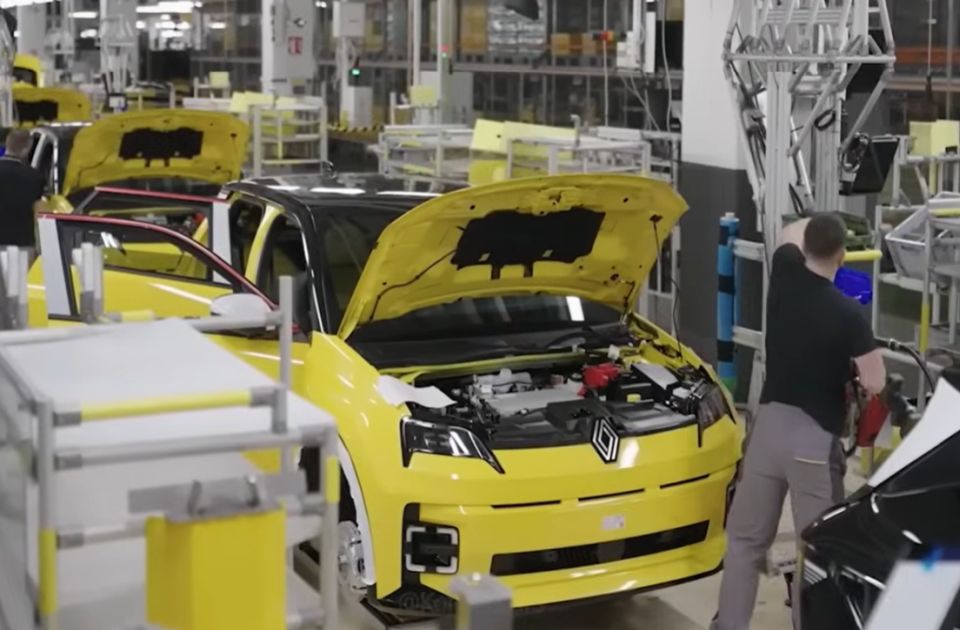 Direktor Renoa: Evropska auto-industrija se bori za opstanak pod pritiskom kineske konkurencije
