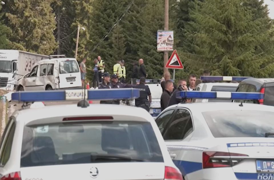Maloletnik poginuo u nesreći na Goliji, još troje povređeno