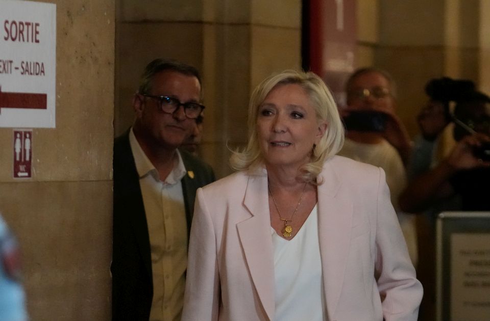Marin Le Pen osuđena na tri godine zatvora, novčanu kaznu i zabranu učešća u javnom životu