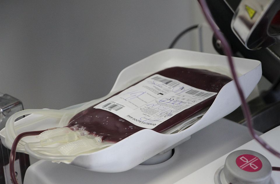 Vanredno prikupljanje krvi danas u centru Novog Sada, mogu da doniraju i pojedini vakcinisani