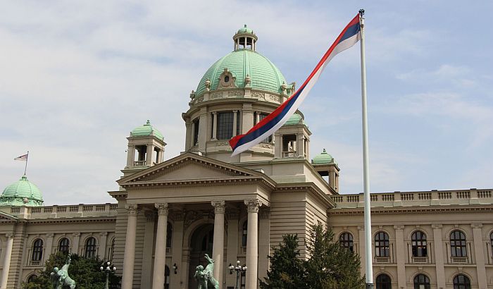 Poslanici ne žele kodeks ponašanja, lepše su uvrede, psovke i pretnje