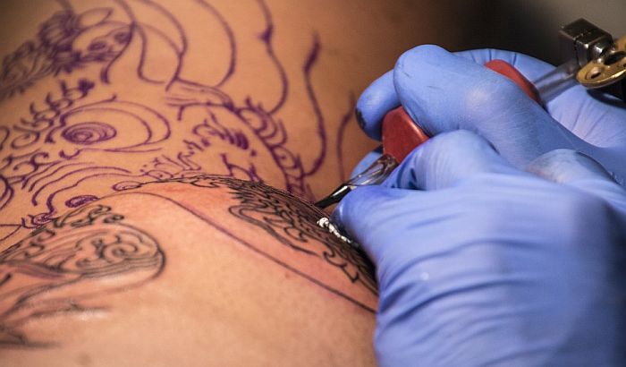 EU uvodi propise za tetovaže