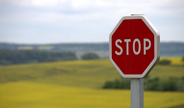 Zatvoren put zbog najave skupa u Hrtkovcima