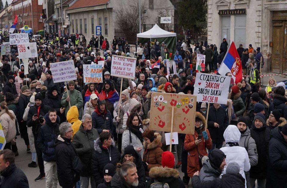 Analitičari o protestu 23. maja: Demonstracija snage ili početak kampanje?