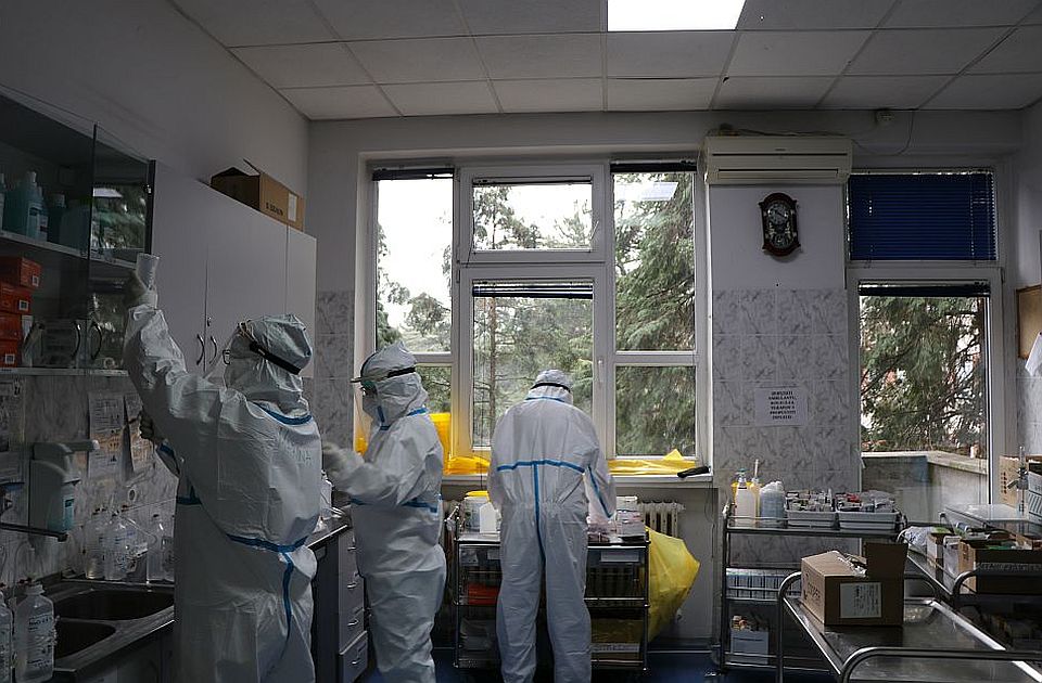 Novo stanje: U Srbiji još 77 slučajeva koronavirusa, preminule tri osobe
