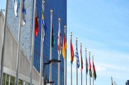 UN: Glasanje o rezoluciji o Ormuskom moreuzu odloženo za sledeću nedelju