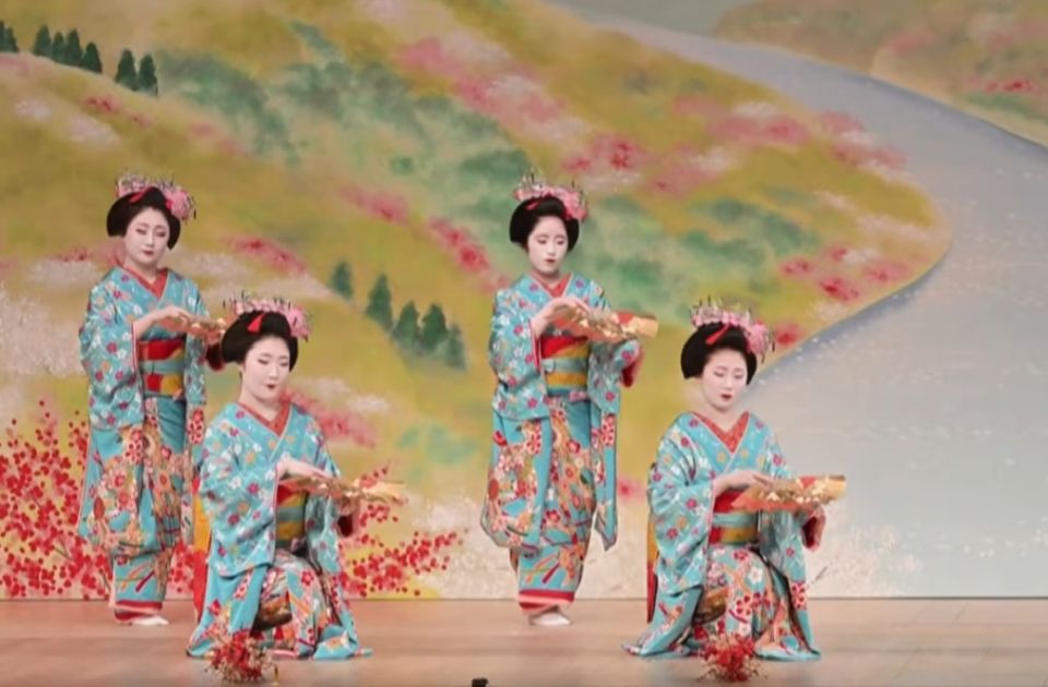 VIDEO: Tradicionalna godišnja predstava gejši koja slavi proleće održana u Kjotu