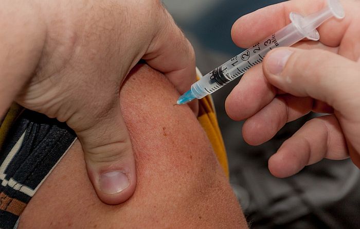 Makedonac dobrovoljac za testiranje vakcine protiv virusa korona u Britaniji