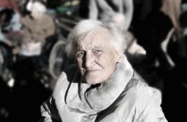 Stogodišnjaci imaju neobično mnogo ćelija imuniteta koje mogu da uništavaju rak