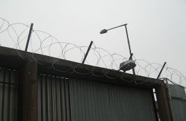 Osumnjičeni za krijumčarenje migranata sa Kosova izručen Albaniji