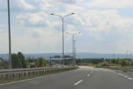 Menja se režim saobraćaja na auto-putu između petlje Kovilj i mosta Beška