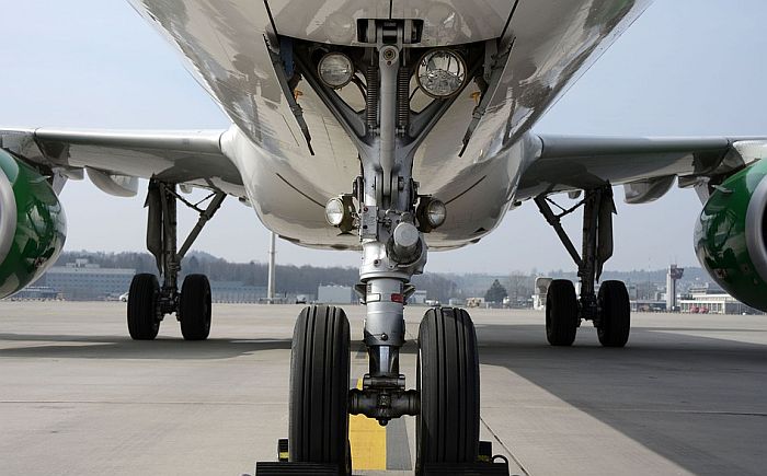 Avion s otvorenim vratima sleteo na dubrovački aerodrom