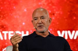 Bezos: Zagađujuću industriju treba preseliti na Mesec