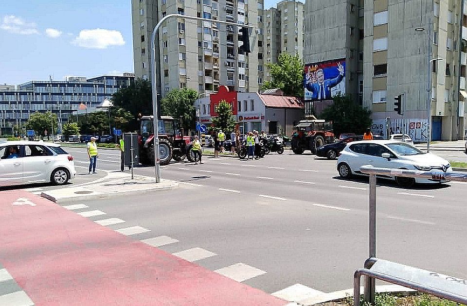 FOTO: Prilazi turbo kružnom toku zatvoreni pred protest studenata