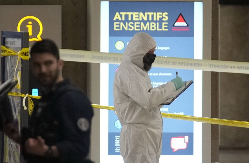 Napad nožem na železničkoj stanici u Parizu, ranjene tri osobe, napadač priveden
