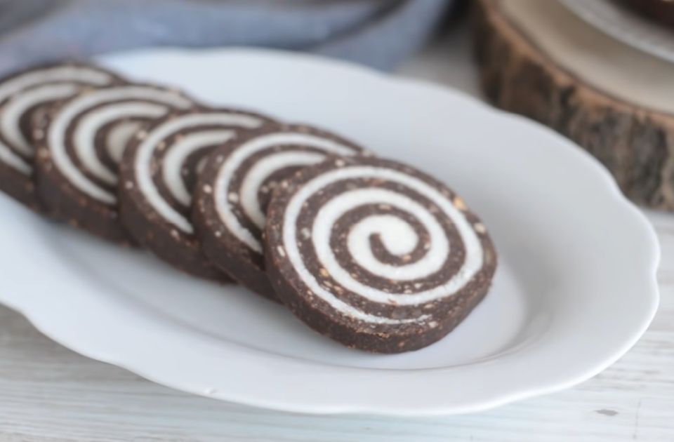 VIDEO: Kokos rolat - klasik koji je tu i za slave i za novogodišnje praznike