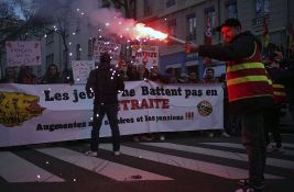 Francuzi se ne predaju: Ponovo izlaze na ulice zbog najave podizanja starosne granice za penziju