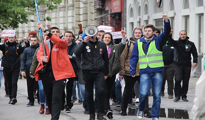 Prvi protest sa bivšim članovima 