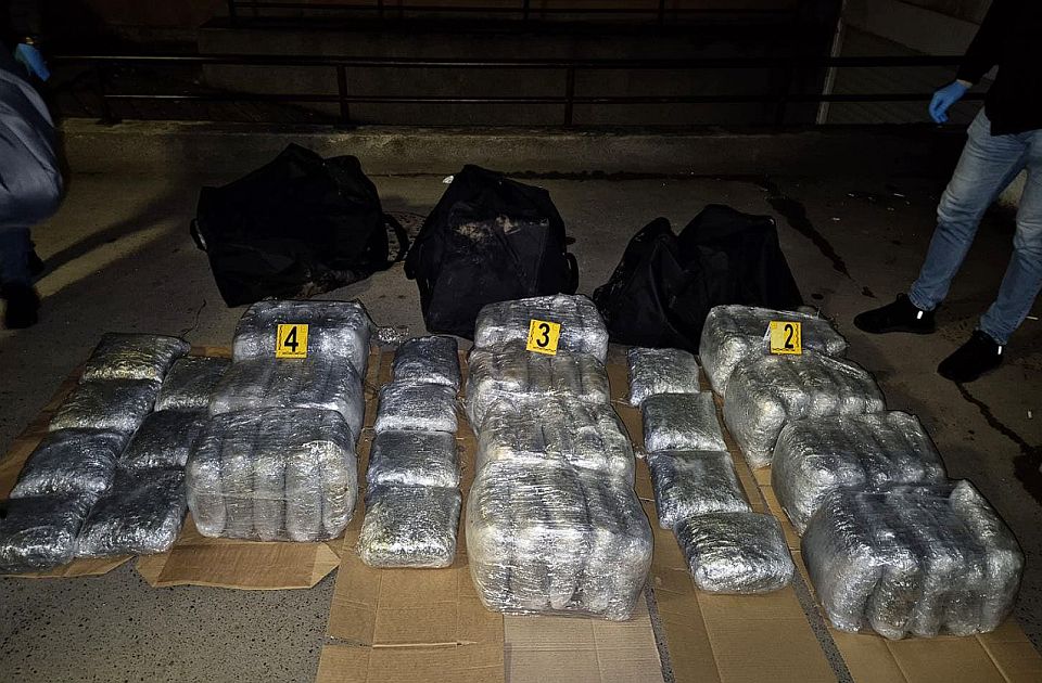 Novosadski inspektori zaplenili 80 kilograma marihuane u Beogradu