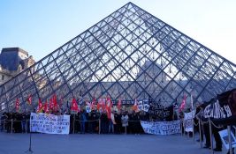 Luvr zatvoren zbog štrajka zaposlenih