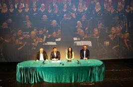 Grad Novi Sad i SNP potpisali sporazum: Novosađani će u autobusima GSP-a slušati najlepša klasična dela