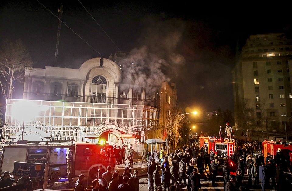 Iranska vlada pomilovala 22.000 demonstranata