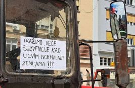 Ratar iz Rače: Prevareni smo, obećavam ministru Nedimoviću da ćemo doći traktorima u Beograd