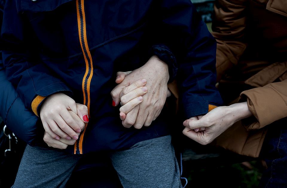 Muškarac ubio bivšu suprugu i sina u selu kod Bajine Bašte, potom izvršio samoubistvo