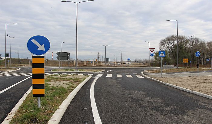 FOTO, VIDEO: Otvorene pristupne saobraćajnice novom drumsko-železničkom mostu, pojedine staze još nedovršene