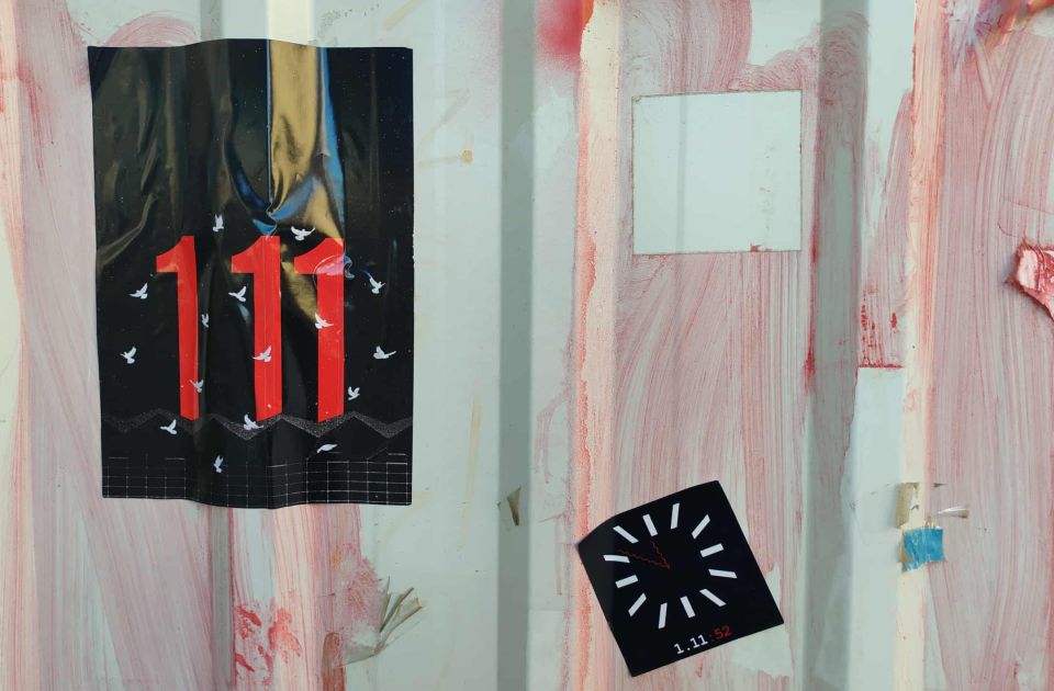 FOTO: Plakati sa najavom komemorativnog skupa 1. novembra u centru Novog Sada