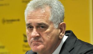 Tomislav Nikolić i njegova supruga oboleli od kovida