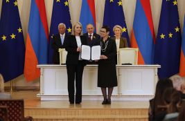 EU i Jermenija usvojile zajedničku deklaraciju na prvom samitu u Jerevanu 