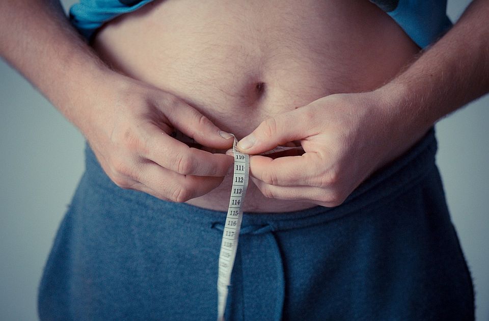 Studija: Abdominalna masnoća povezana sa dijagnozom Alchajmerove bolesti