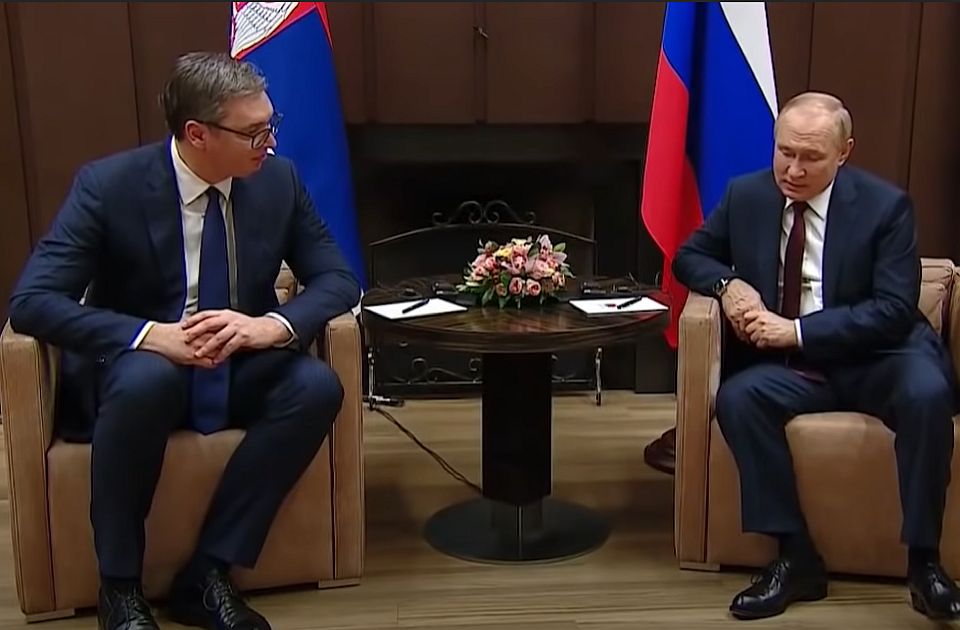 Vučić ide u Moskvu uprkos upozorenjima EU: Kome time šalje poruku i koje su posledice? Vučić ide u Moskvu uprkos upozorenjima EU: Kome time šalje poruku i koje su posledice?