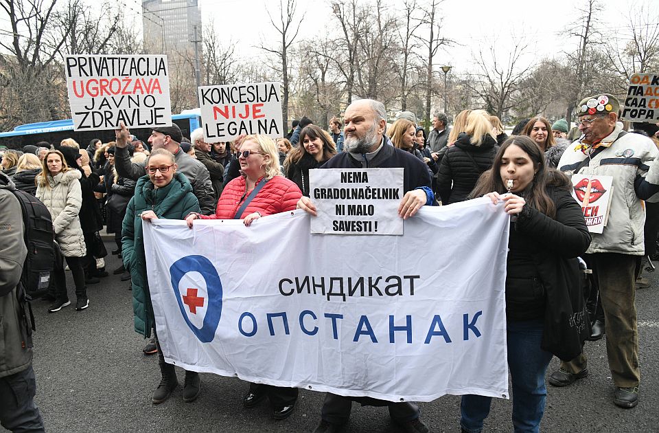 Sindikat: Lončar kaže da je vlada dala novac za plate u Apoteci Beograd, zaposleni ih nisu dobili