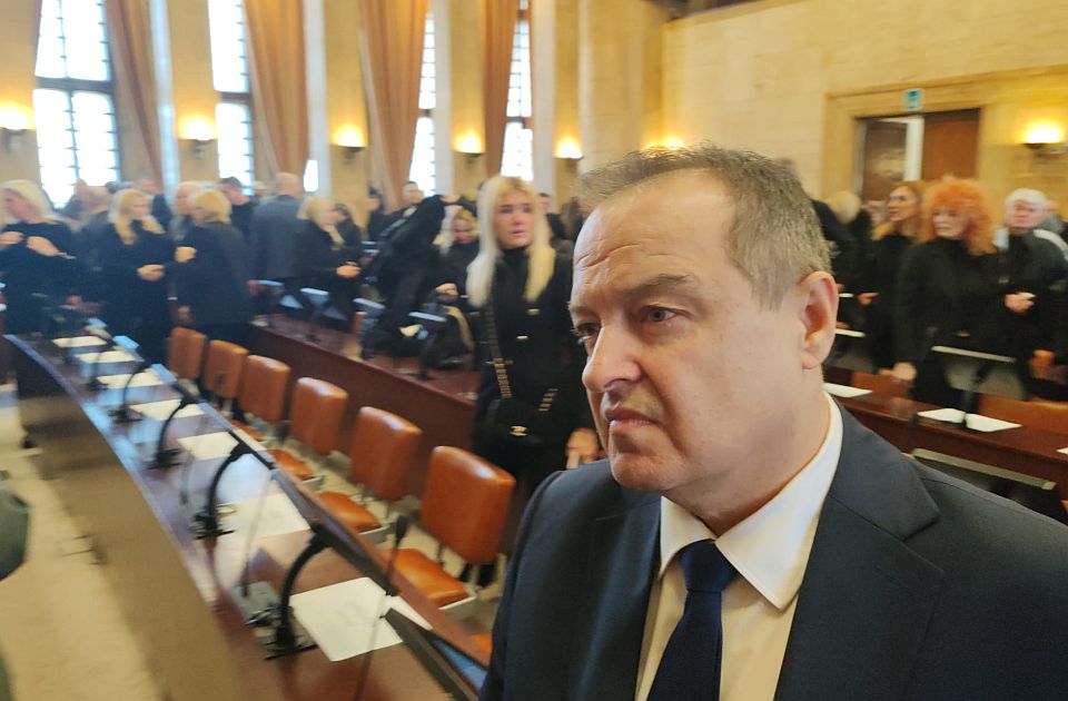 Vučić: To što držim SPS u Vladi - to ja njima činim, a kad ode Dačić, o prelasku cenzusa mogu da sanjaju